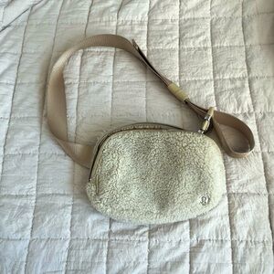 sherpa lulu belt bag